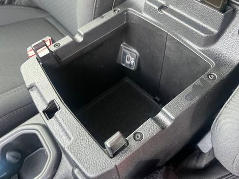 Certified 2022 Jeep Gladiator Sport image 15