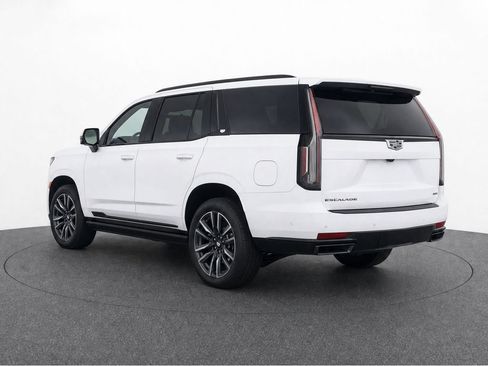Used 2022 Cadillac Escalade Sport Platinum AWD/4WD image 3