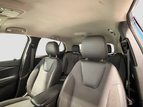 Used 2020 Buick Encore GX Select FWD image 19