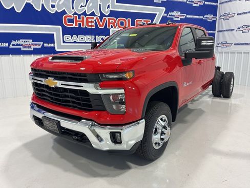 New 2026 Chevrolet Silverado 3500 LT w/ Convenience Package AWD/4WD image 11