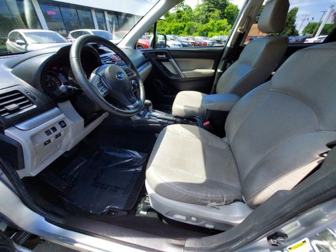 Used 2014 Subaru Forester 2.5i Limited AWD/4WD image 7
