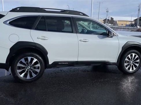 Used 2023 Subaru Outback Limited XT image 2