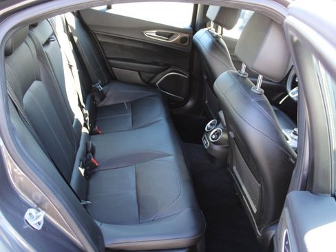 Used 2022 Alfa Romeo Giulia Ti image 31