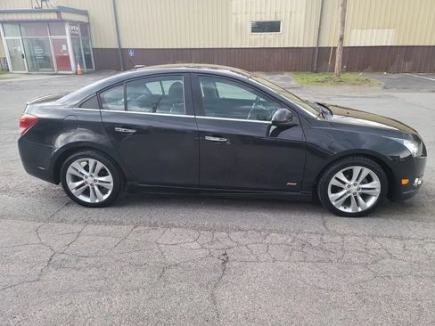 Used 2014 Chevrolet Cruze LTZ w/ Enhanced Safety Package FWD image 4
