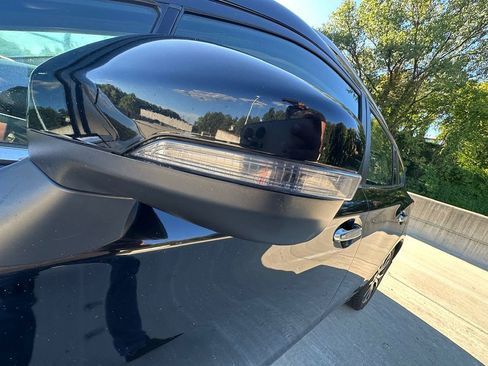 Used 2018 Subaru Impreza 2.0i Limited w/ Popular Package #2 image 12