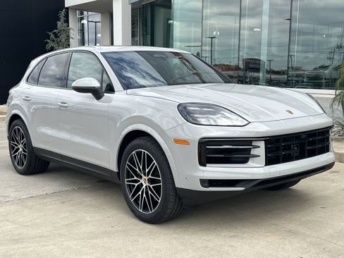 New 2026 Porsche Cayenne AWD/4WD image 9