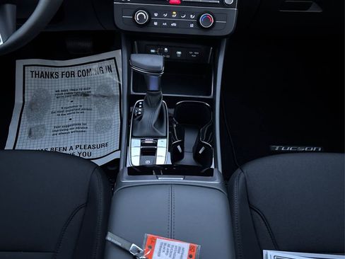 New 2026 Hyundai Tucson SE image 12