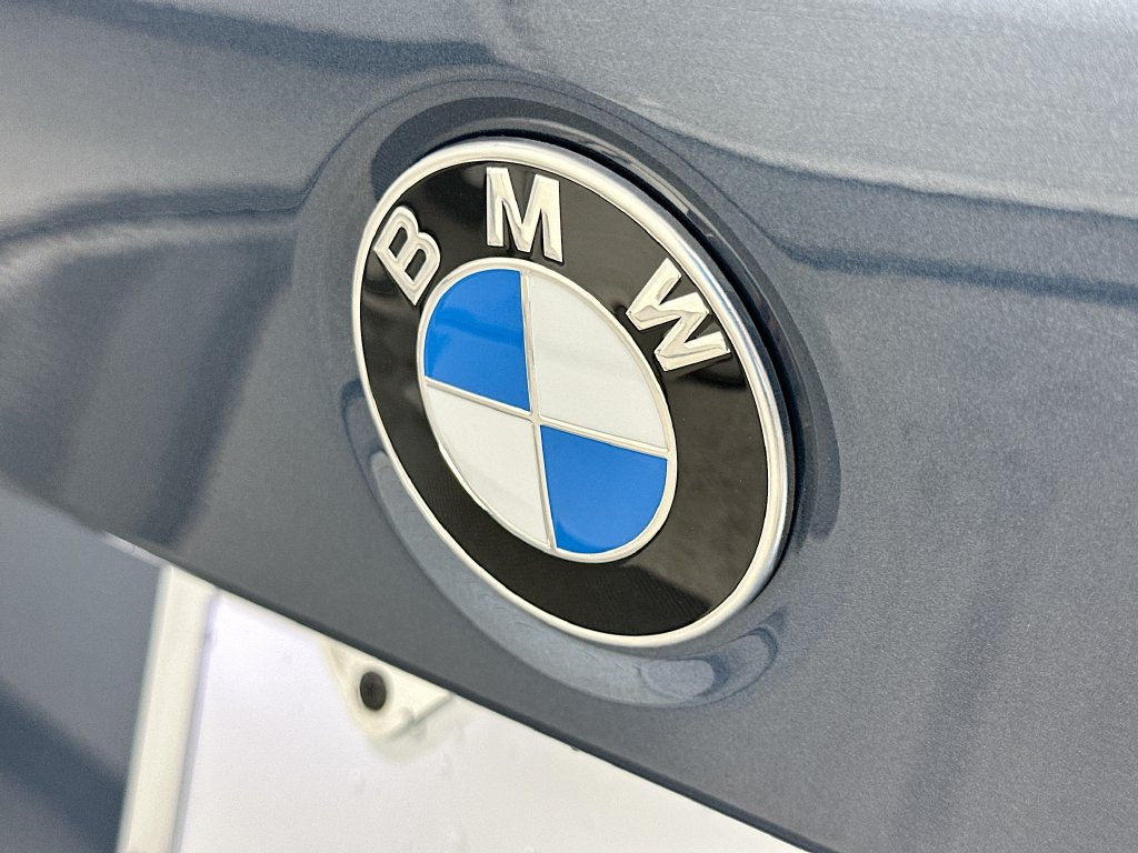 Used 2026 BMW 330i Sedan w/ Premium Package RWD image 22
