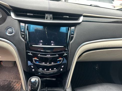 Used 2013 Cadillac XTS Platinum AWD/4WD image 15