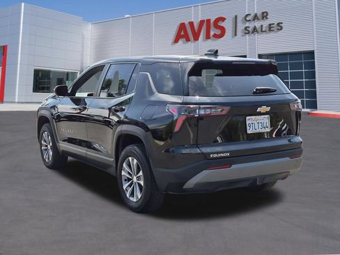 Used 2025 Chevrolet Equinox LT FWD image 9