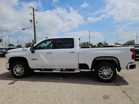 New 2026 Chevrolet Silverado 2500 LT w/ Z71 Chrome Sport Edition AWD/4WD image 5