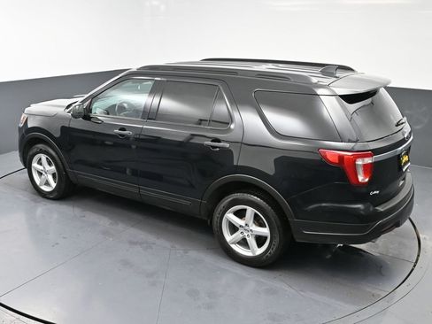 Used 2018 Ford Explorer 4WD w/ Class II Trailer Tow Package image 44