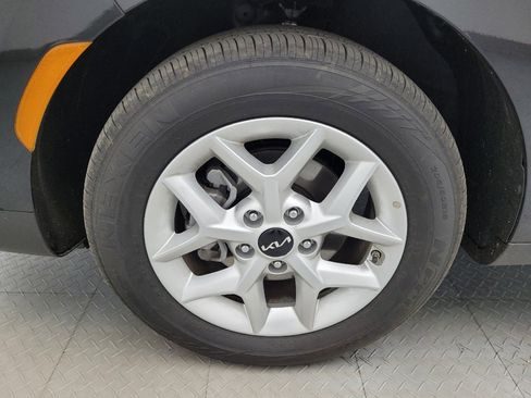 Used 2025 Kia Soul LX w/ LX Technology Package image 31