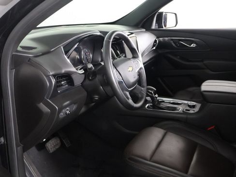 Used 2024 Chevrolet Traverse High Country w/ LPO, Cargo Package AWD/4WD image 31