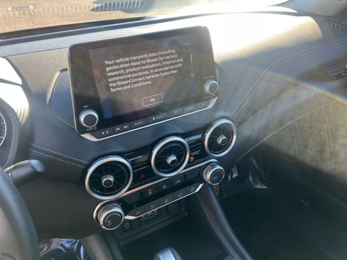 Used 2025 Nissan Sentra SV image 18