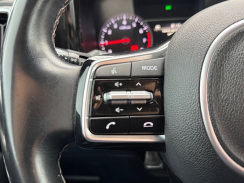 Used 2022 Kia Sorento SX image 18