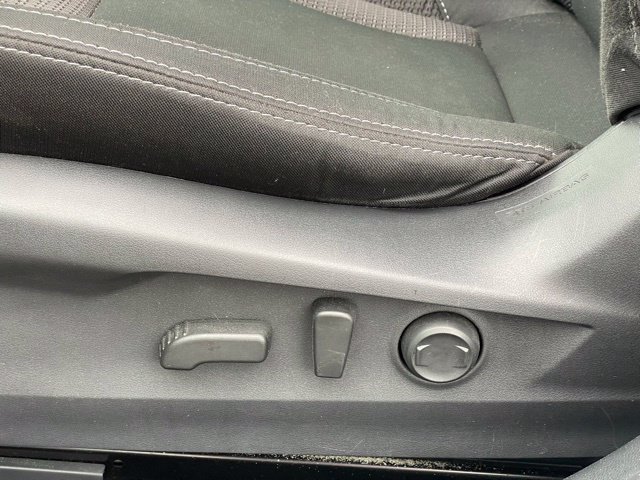 Used 2025 Subaru Outback Premium AWD/4WD image 16