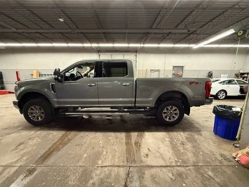 Used 2019 Ford F250 XLT w/ XLT Premium Package image 3