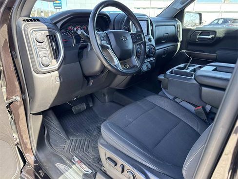 Used 2020 Chevrolet Silverado 1500 RST image 9