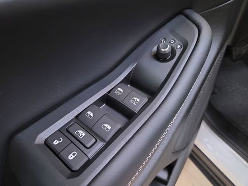 New 2026 Jeep Grand Cherokee Altitude AWD/4WD image 10