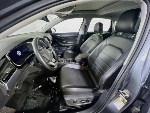 Used 2023 Volkswagen Jetta SE FWD image 20