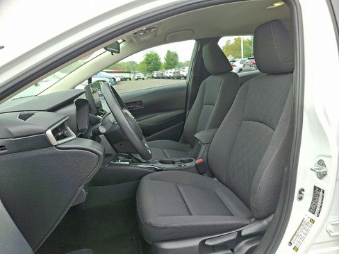 Certified 2023 Toyota Corolla LE image 13