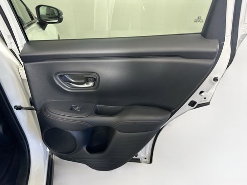 Used 2025 Honda HR-V Sport image 28