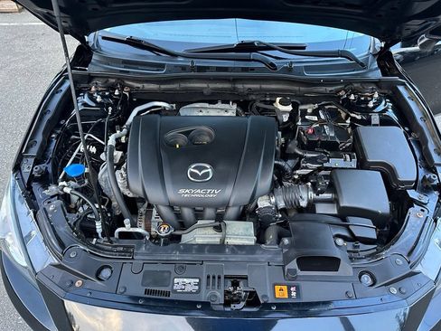 Used 2016 MAZDA MAZDA3 i Sport FWD image 18