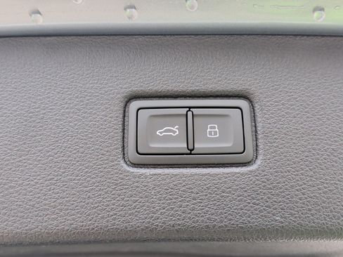 Used 2025 Audi Q7 2.0T Premium Plus w/ Premium Plus Package image 28