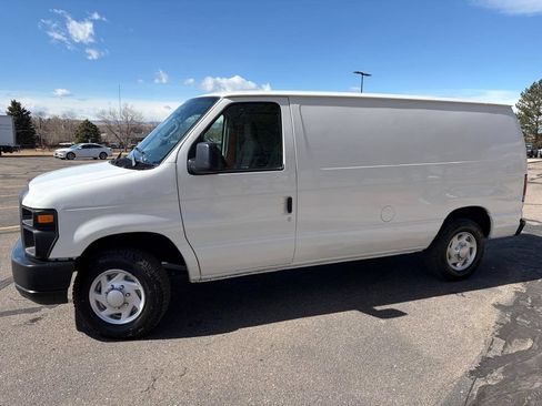 Used 2010 Ford E-150 and Econoline 150 RWD image 3