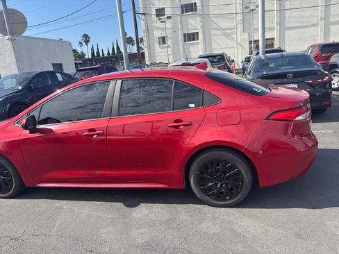 Used 2020 Toyota Corolla LE FWD image 7