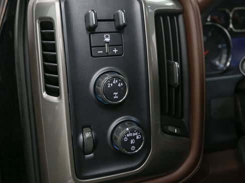 Used 2016 Chevrolet Silverado 3500 High Country image 37