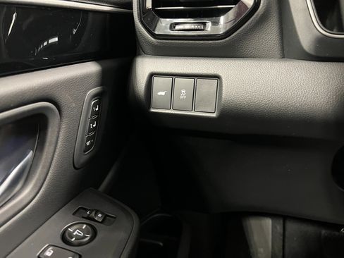 New 2025 Honda Pilot Touring image 16