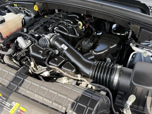 Used 2025 Jeep Grand Cherokee L Summit AWD/4WD image 35