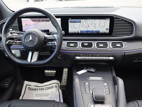 Used 2025 Mercedes-Benz GLS 450 4MATIC image 15