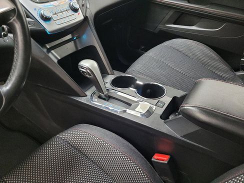Used 2015 Chevrolet Equinox LT w/ Driver Convenience Package image 26