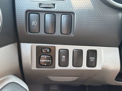 Used 2015 Toyota Tacoma 4x4 Double Cab w/ SR5 Package image 30