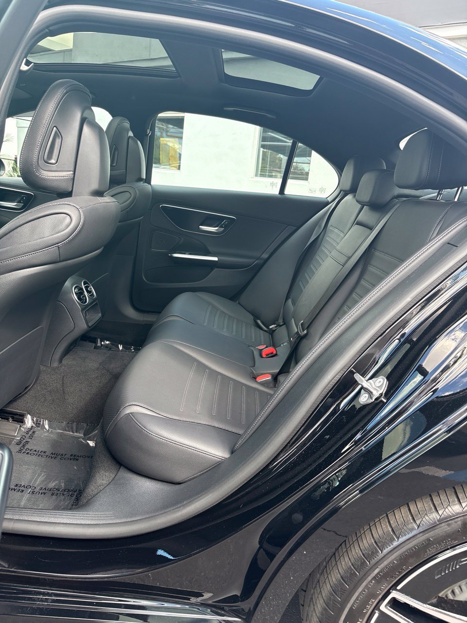 Used 2023 Mercedes-Benz C 300 4MATIC Sedan image 9
