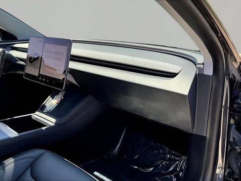 Used 2024 Tesla Model 3 RWD image 27