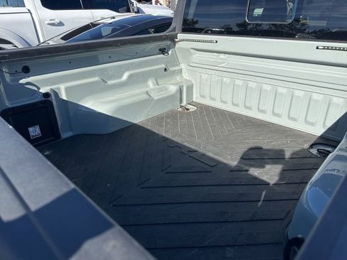 Used 2023 Ford Maverick XLT image 6