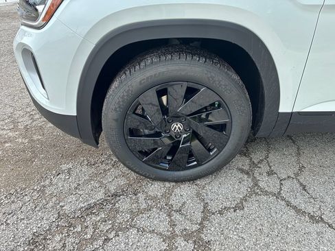 New 2026 Volkswagen Atlas SE AWD/4WD image 9