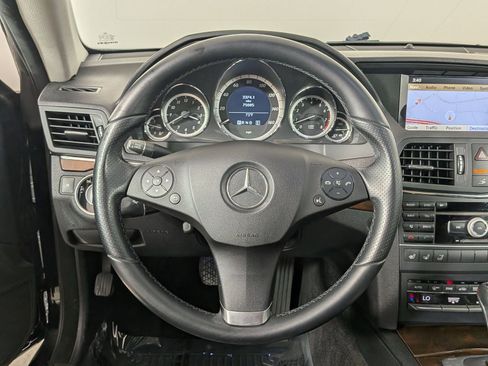 Used 2011 Mercedes-Benz E 350 Cabriolet image 15