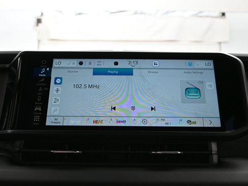 Used 2025 Jeep Wrangler Unlimited Rubicon image 31