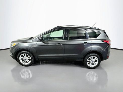 Used 2018 Ford Escape SEL w/ Ford Safe & Smart Package FWD image 4