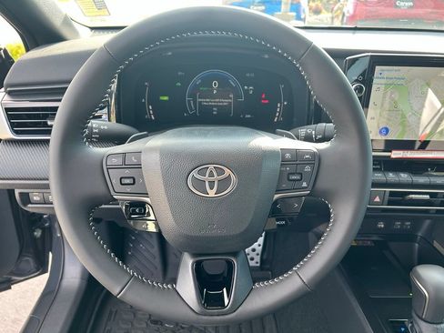 Used 2026 Toyota Camry SE FWD image 12
