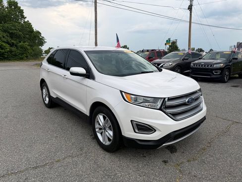 Used 2017 Ford Edge SEL w/ Equipment Group 201A FWD image 2
