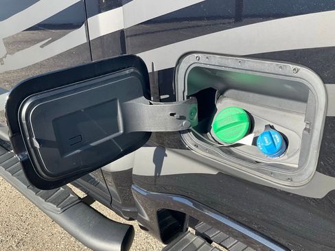 New 2025 Ford F250 XLT w/ Black Appearance Package image 15