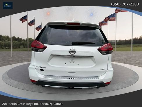 Used 2018 Nissan Rogue S AWD/4WD image 4