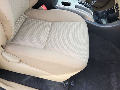 Used 2014 Toyota Tacoma 4x4 Double Cab w/ SR5 Package image 13