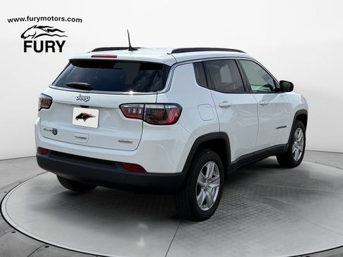 Used 2022 Jeep Compass Latitude AWD/4WD image 4